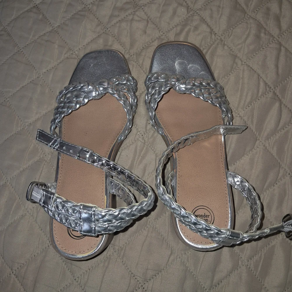 Wonder Nation Silver Braided Sandals